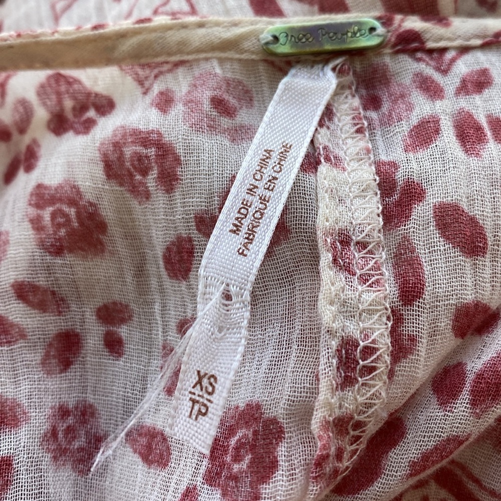 Free People Yo Yo Geo Peasant sheer blouse. So pretty, feminine and fun. - Picture 10 of 13